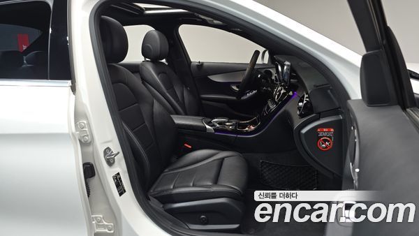 Mercedes-Benz C-Class 2020, фото 16
