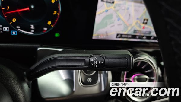 Mercedes-Benz GLB 2021, фото 11