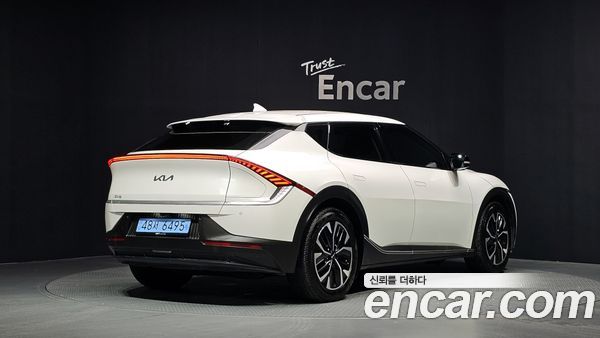 Kia EV6 2022, фото 2