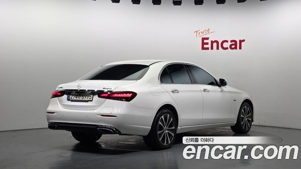 Mercedes-Benz E-Class 2021, фото 2
