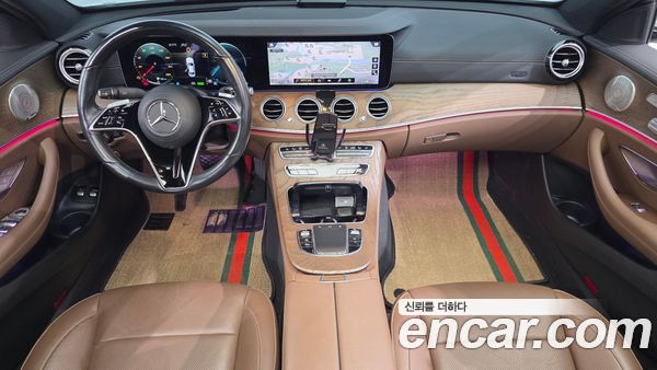Mercedes-Benz E-Class 2021, фото 10