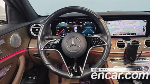 Mercedes-Benz E-Class 2021, фото 20