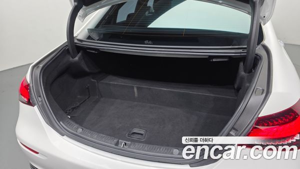 Mercedes-Benz E-Class 2021, фото 24