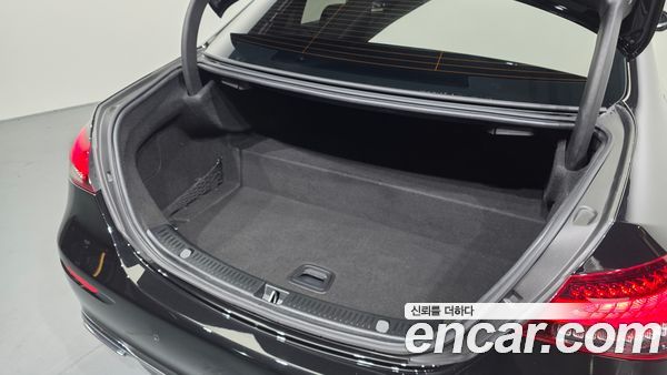 Mercedes-Benz E-Class 2021, фото 26