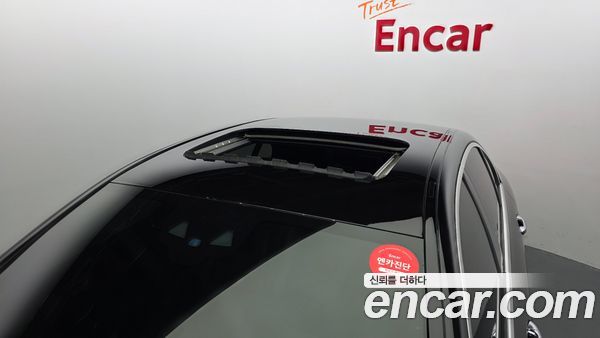 Mercedes-Benz E-Class 2021, фото 36