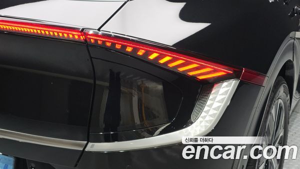 Kia EV6 2023, фото 8