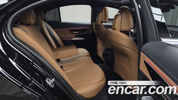 Mercedes-Benz E-Class 2024, фото 15