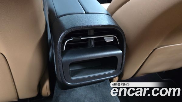 Mercedes-Benz E-Class 2024, фото 28