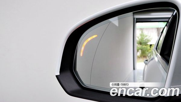 Volvo XC40 2025, фото 12