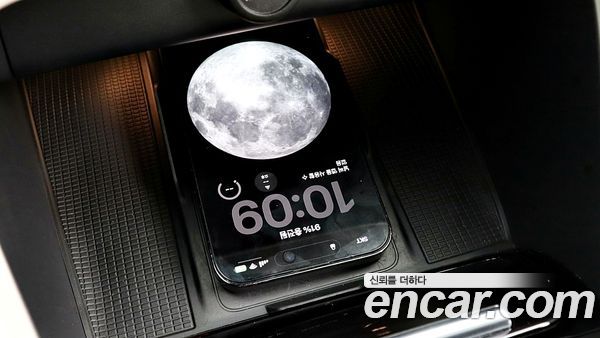 Volvo XC40 2025, фото 17