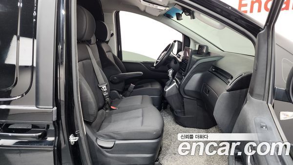 Hyundai Staria 2023, фото 16