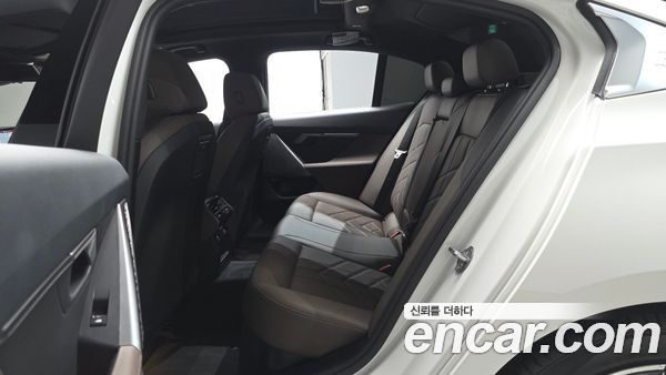 BMW 5 Series 2024, фото 17