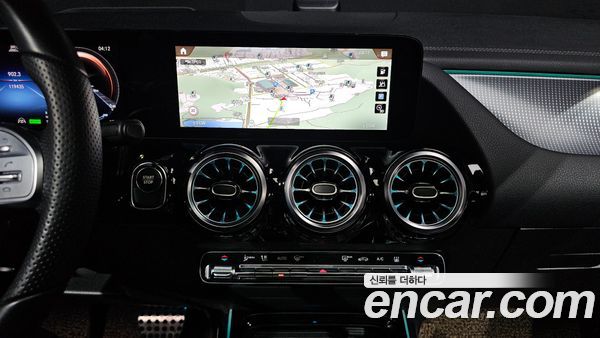 Mercedes-Benz EQA 2023, фото 18