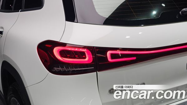 Mercedes-Benz EQA 2023, фото 9
