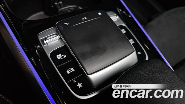 Mercedes-Benz GLB 2020, фото 19