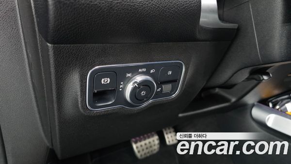 Mercedes-Benz GLB 2020, фото 21
