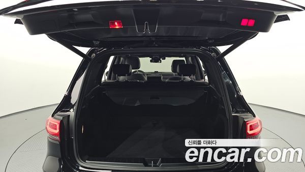 Mercedes-Benz GLB 2020, фото 30