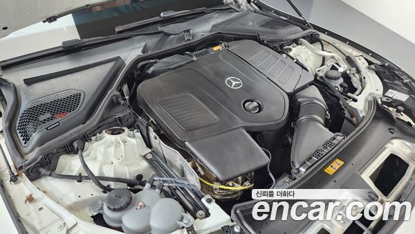 Mercedes-Benz E-Class 2025, фото 6
