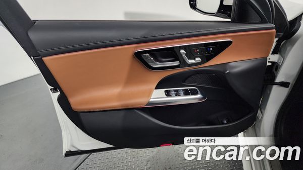 Mercedes-Benz E-Class 2025, фото 14