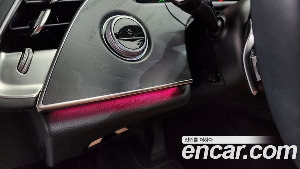 Mercedes-Benz E-Class 2025, фото 27