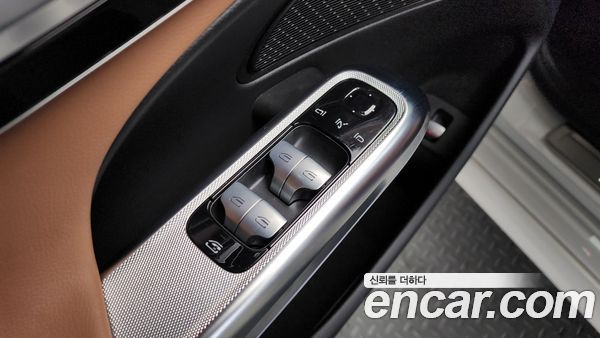 Mercedes-Benz E-Class 2025, фото 29