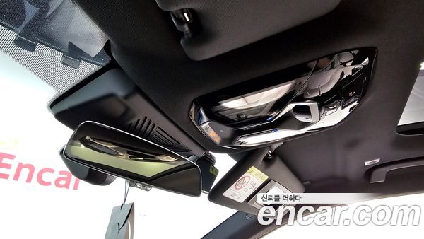 BMW 5 Series 2025, фото 27