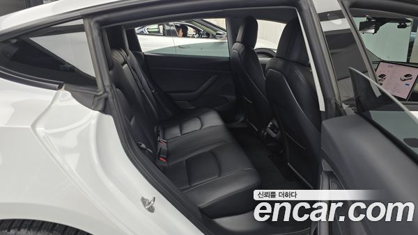Tesla Model 3 2022, фото 12