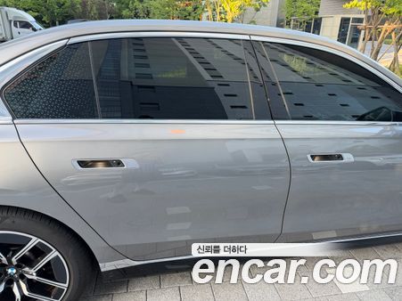 BMW 7 Series 2023, фото 9