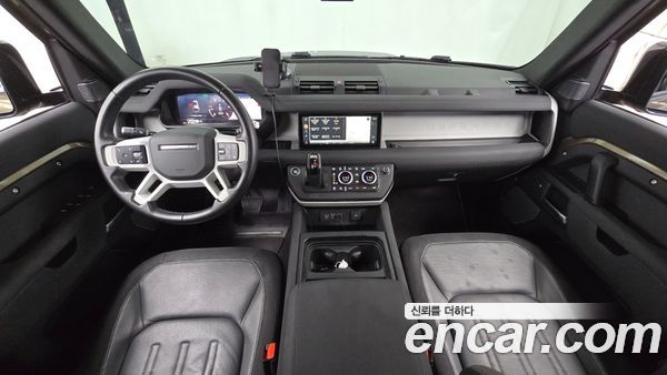 Land Rover Defender 2020, фото 10