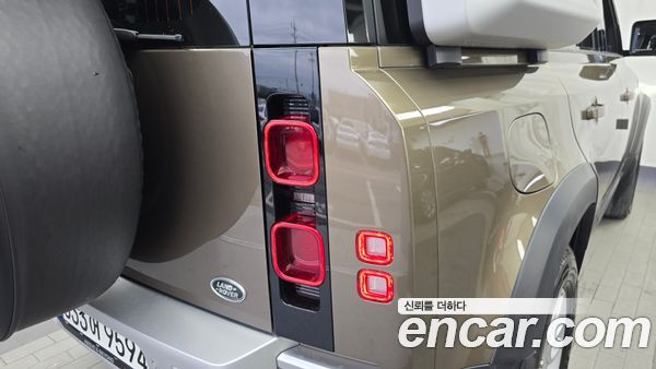 Land Rover Defender 2020, фото 9