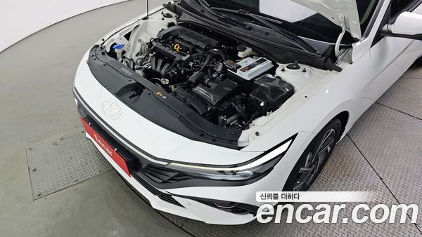 Hyundai Elantra 2024, фото 6