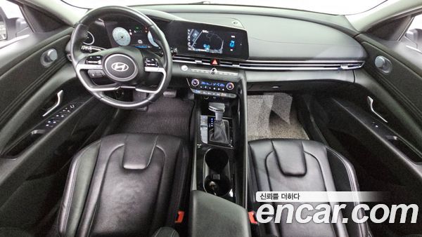 Hyundai Elantra 2024, фото 10