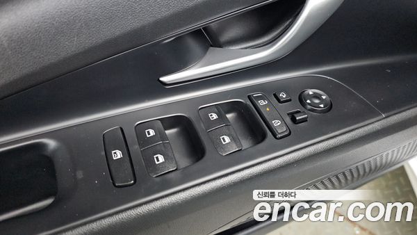Hyundai Elantra 2024, фото 19