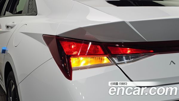 Hyundai Elantra 2024, фото 9