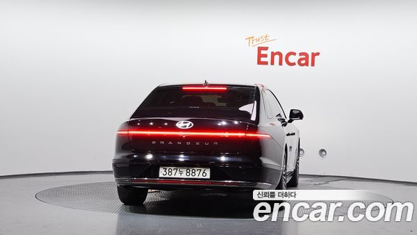 Hyundai Grandeur 2023, фото 4