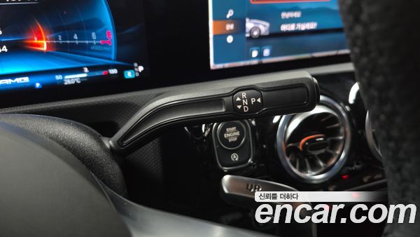Mercedes-Benz CLA 2025, фото 11