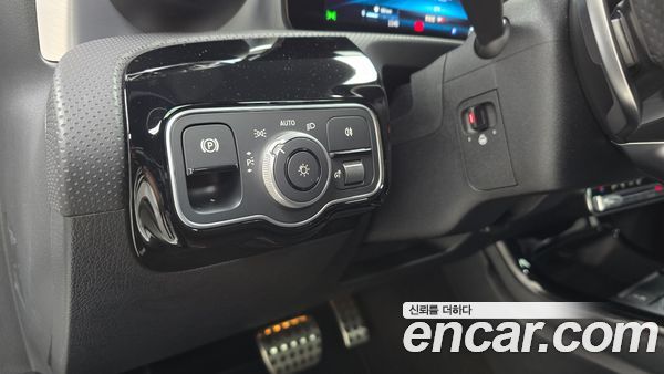 Mercedes-Benz CLA 2025, фото 25