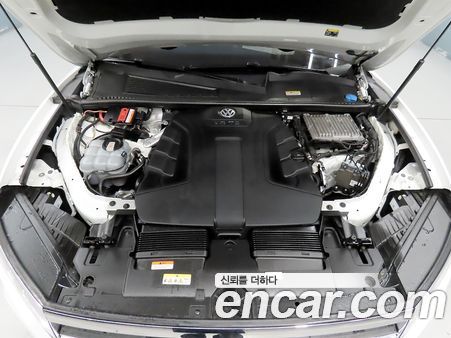 Volkswagen Touareg 2021, фото 6