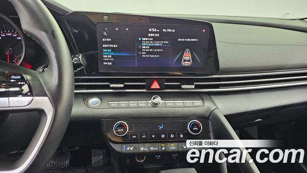 Hyundai Elantra 2023, фото 20