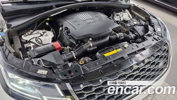Land Rover Range Rover Velar 2020, фото 6