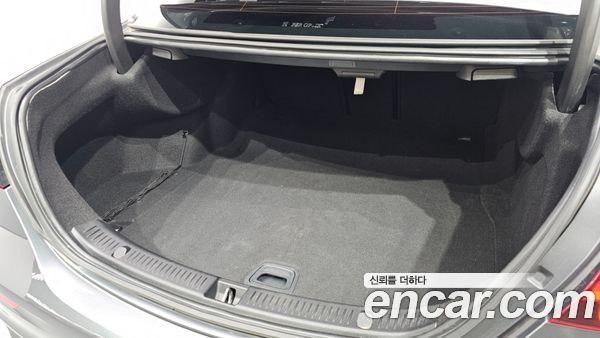 Mercedes-Benz E-Class 2023, фото 35