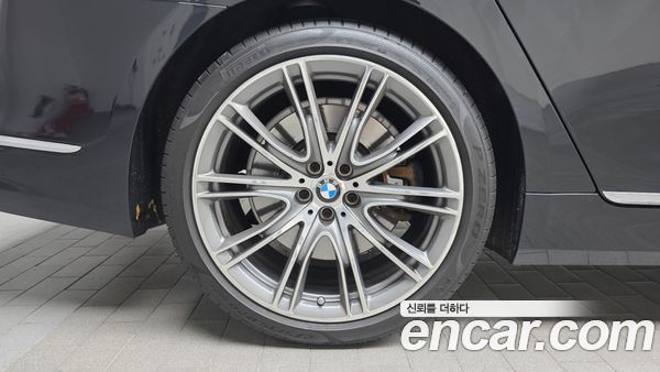 BMW 7 Series 2020, фото 4