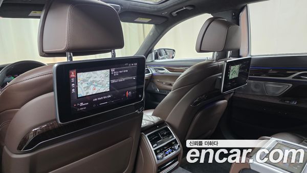 BMW 7 Series 2020, фото 17