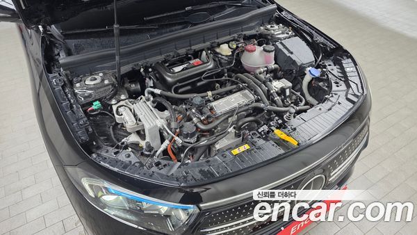Mercedes-Benz EQB 2023, фото 6