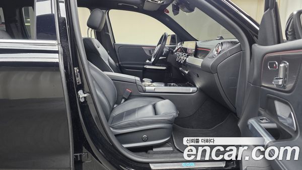 Mercedes-Benz EQB 2023, фото 11