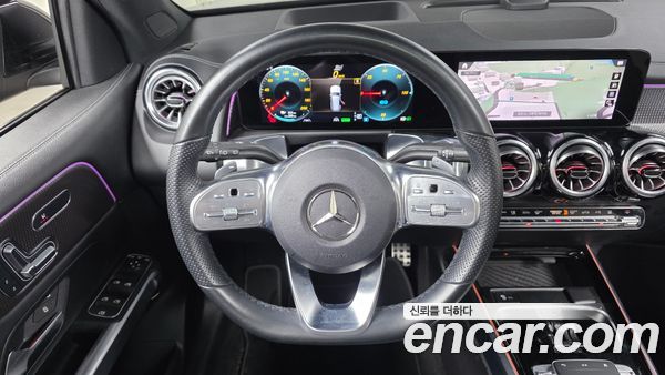 Mercedes-Benz EQB 2023, фото 13