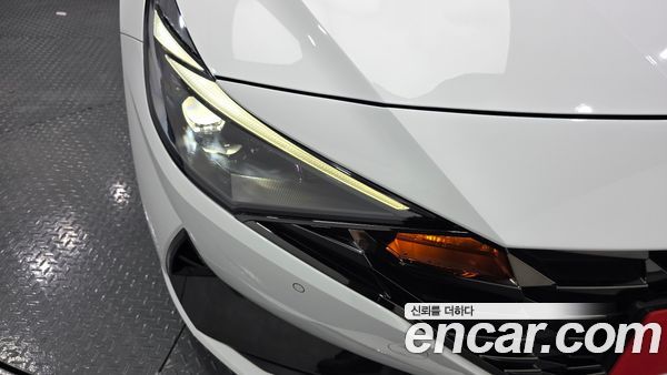 Hyundai Elantra 2023, фото 8