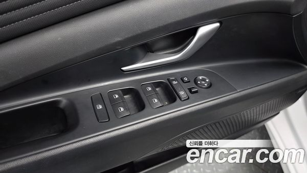 Hyundai Elantra 2023, фото 27