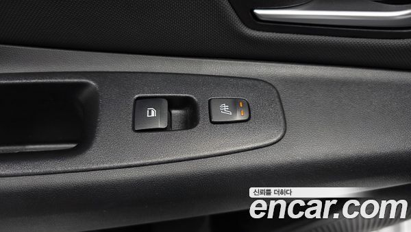 Hyundai Elantra 2023, фото 29