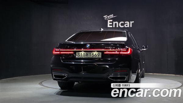 BMW 7 Series 2020, фото 4